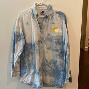 Lee Sport tie dye jean shirt with custom embroidery mens size M